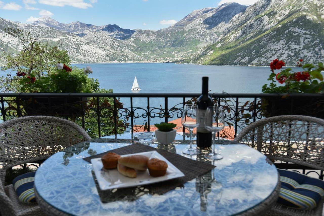 Boka Gardens Seaside Resort Kotor Exterior foto